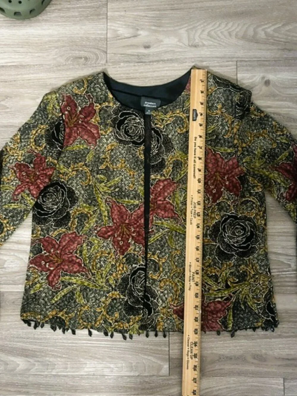 Dressbarn Collection Ladies Eve Open Jacket XL Black Red and Gold Floral Read